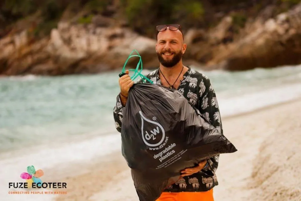 Volunteering for a beach cleanup in Perhentian