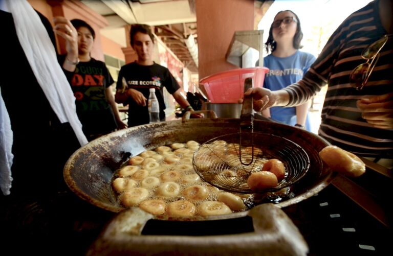 PILA kuih making session